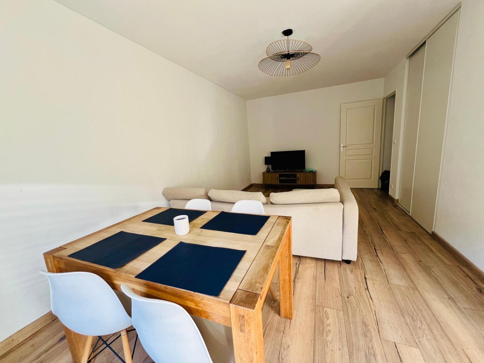 Magnificent Renovated Apartment, 2 Rooms Of 45 M2, Close Tothe Sea, Top Floor, Terrace Nice Exterior photo